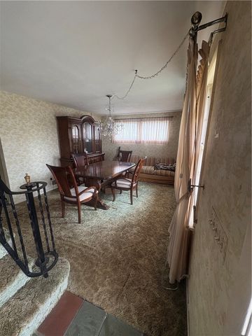 39 Standish Road, Greece, NY 14626