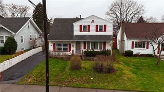 39 Standish Road, Greece, NY 14626