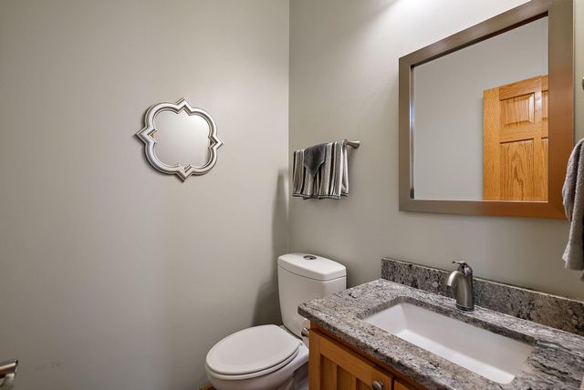 3321 Willie Drive, Burnsville, MN 55337