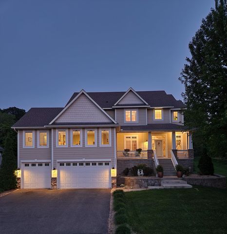 3321 Willie Drive, Burnsville, MN 55337