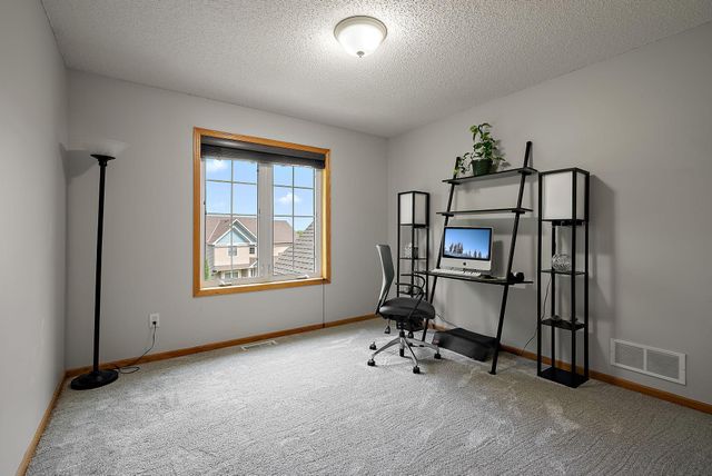 3321 Willie Drive, Burnsville, MN 55337