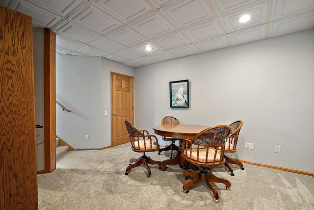 3321 Willie Drive, Burnsville, MN 55337