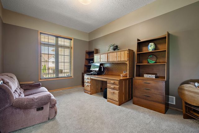 3321 Willie Drive, Burnsville, MN 55337