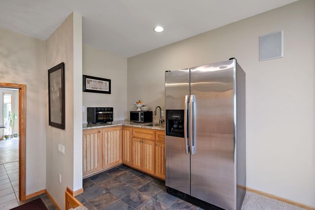 3321 Willie Drive, Burnsville, MN 55337