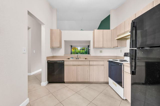 9665 NW 76th Court, Tamarac, FL 33321