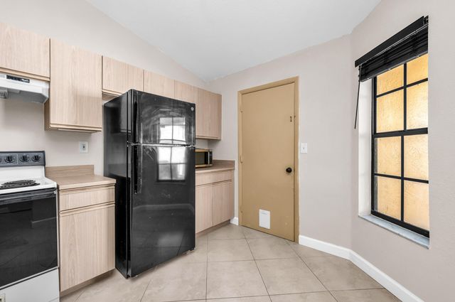 9665 NW 76th Court, Tamarac, FL 33321