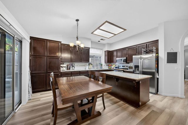 6566 N Western Avenue, Fresno, CA 93722