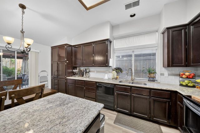 6566 N Western Avenue, Fresno, CA 93722