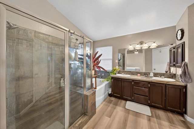 6566 N Western Avenue, Fresno, CA 93722