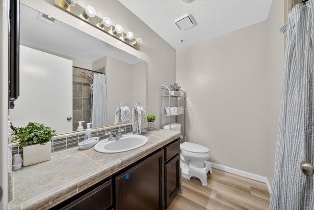 6566 N Western Avenue, Fresno, CA 93722