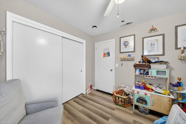 6566 N Western Avenue, Fresno, CA 93722