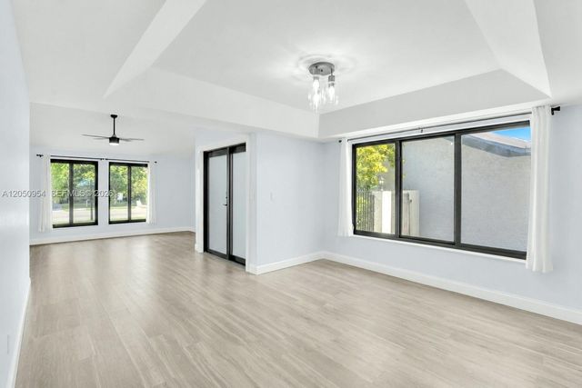 3950 SW 82nd Terrace, Davie, FL 33328
