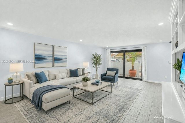 3950 SW 82nd Terrace, Davie, FL 33328