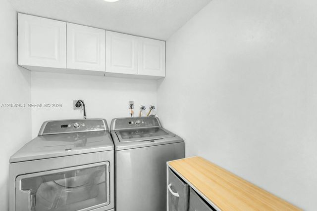 3950 SW 82nd Terrace, Davie, FL 33328