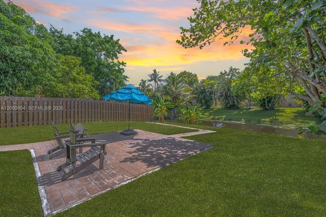 3950 SW 82nd Terrace, Davie, FL 33328