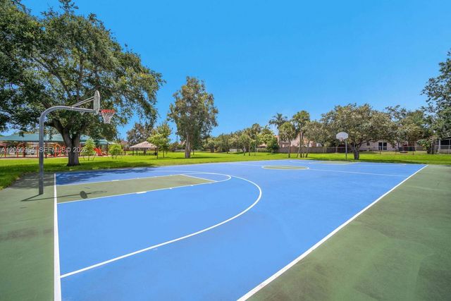 3950 SW 82nd Terrace, Davie, FL 33328