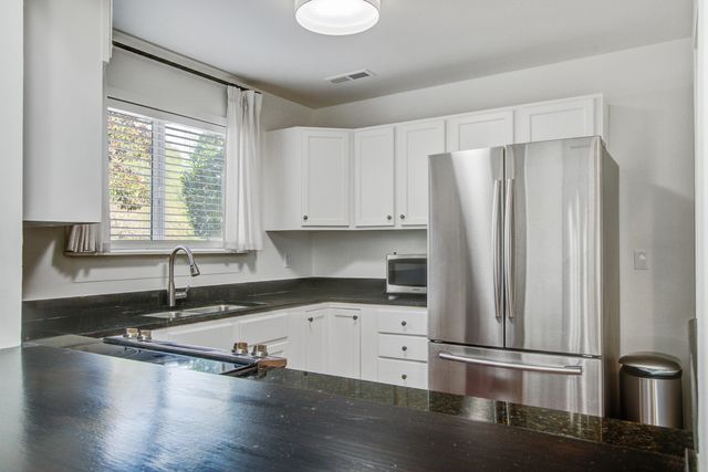 330 Sandpiper Drive, Mount Pleasant, SC 29464