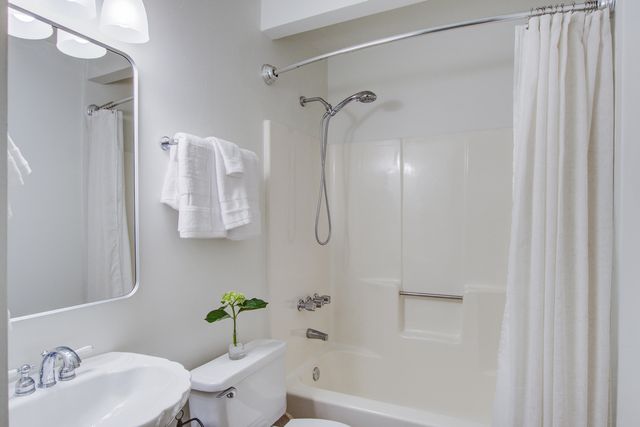 330 Sandpiper Drive, Mount Pleasant, SC 29464