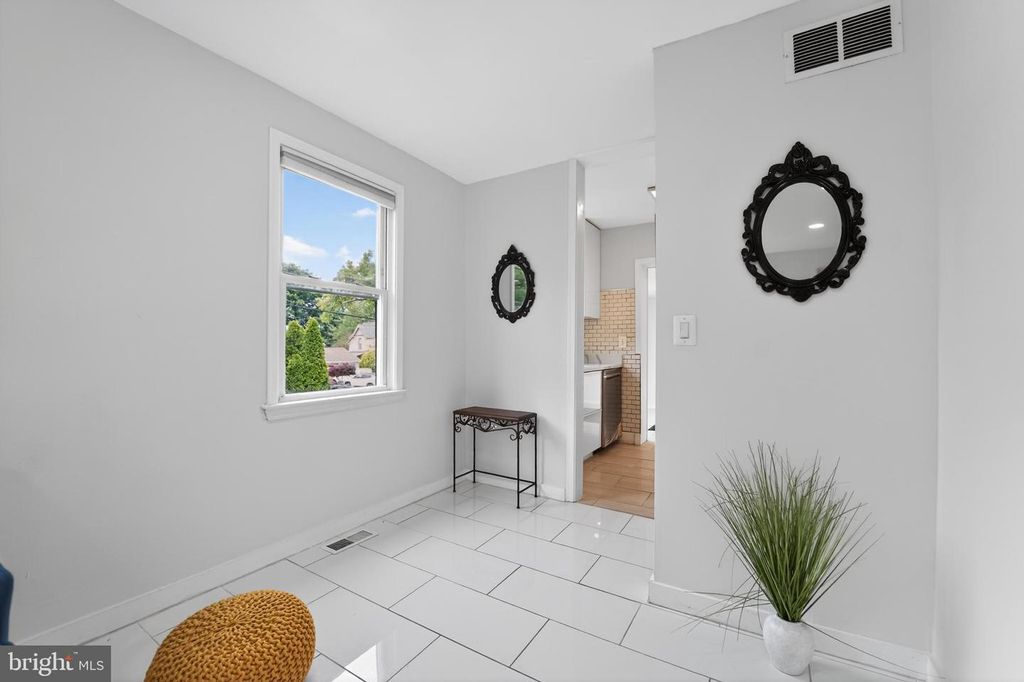 Image 14 of property listing at 8803 58TH AVE, Berwyn Heights, MD 20740