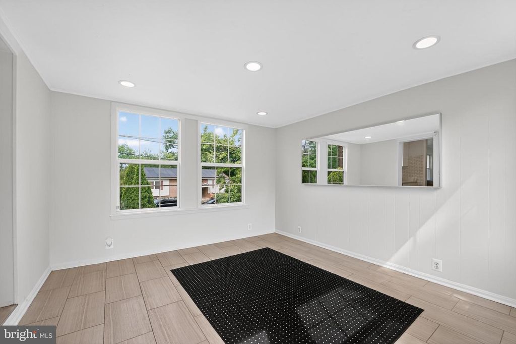 Image 22 of property listing at 8803 58TH AVE, Berwyn Heights, MD 20740