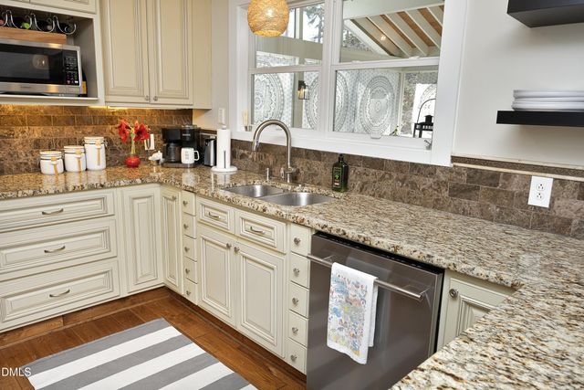 1105 Manchester Drive, Raleigh, NC 27609