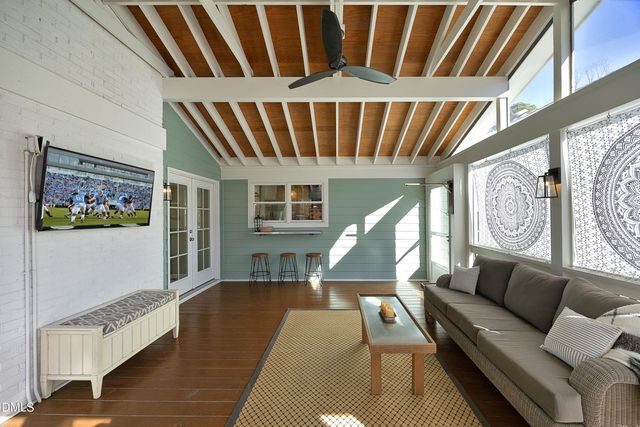 1105 Manchester Drive, Raleigh, NC 27609