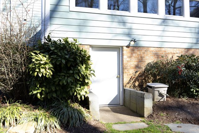 1105 Manchester Drive, Raleigh, NC 27609