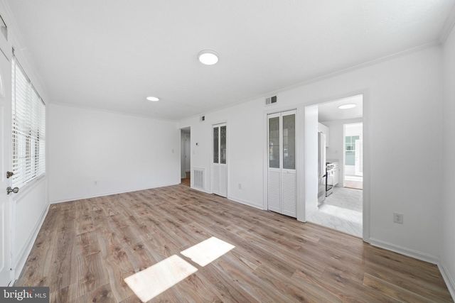 5202 KENESAW ST, College Park, MD 20740