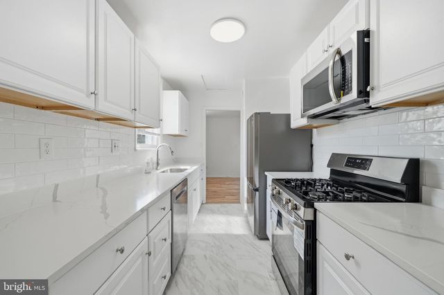 5202 KENESAW ST, College Park, MD 20740