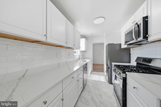 5202 KENESAW ST, College Park, MD 20740