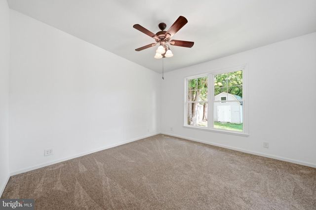 5202 KENESAW ST, College Park, MD 20740