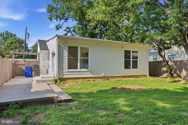 5202 KENESAW ST, College Park, MD 20740