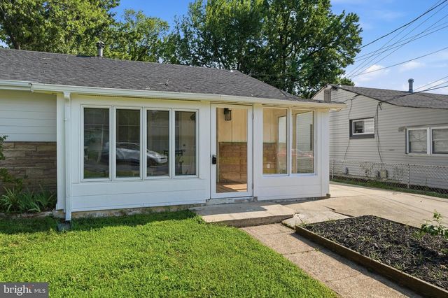 5202 KENESAW ST, College Park, MD 20740