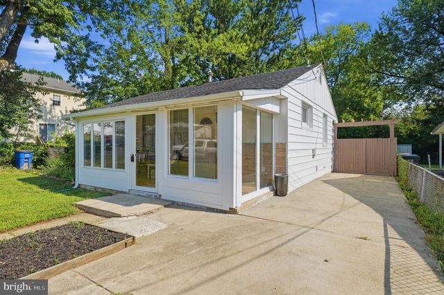 5202 KENESAW ST, College Park, MD 20740