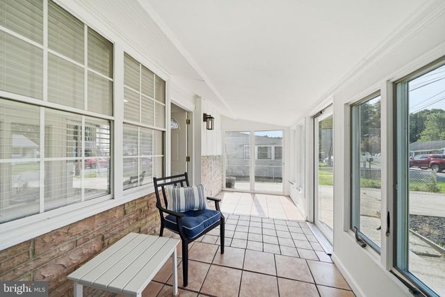 5202 KENESAW ST, College Park, MD 20740
