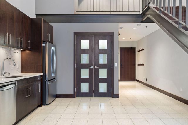 214 4th Street E 103, Saint Paul, MN 55101