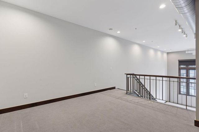 214 4th Street E 103, Saint Paul, MN 55101