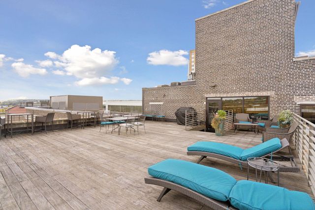 214 4th Street E 103, Saint Paul, MN 55101