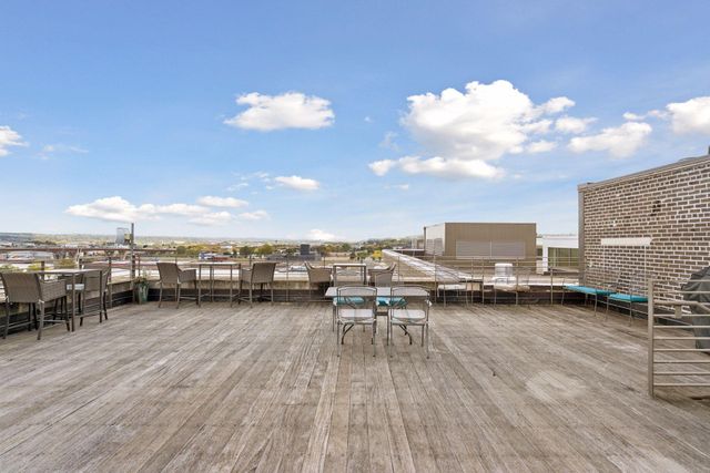 214 4th Street E 103, Saint Paul, MN 55101