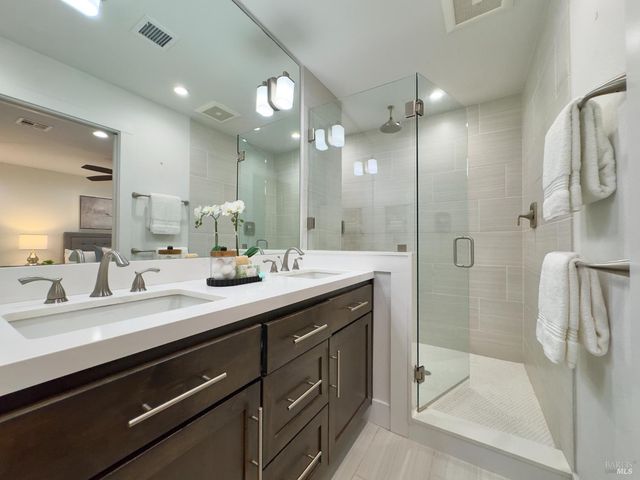 962 Marina Dr, Napa, CA 94559