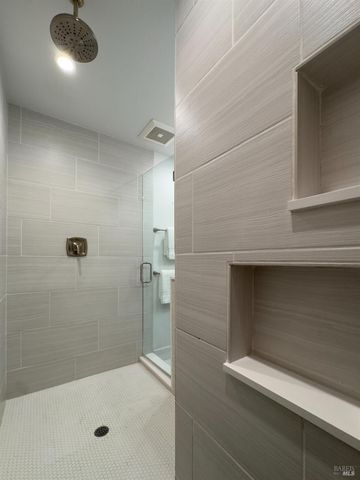 962 Marina Dr, Napa, CA 94559