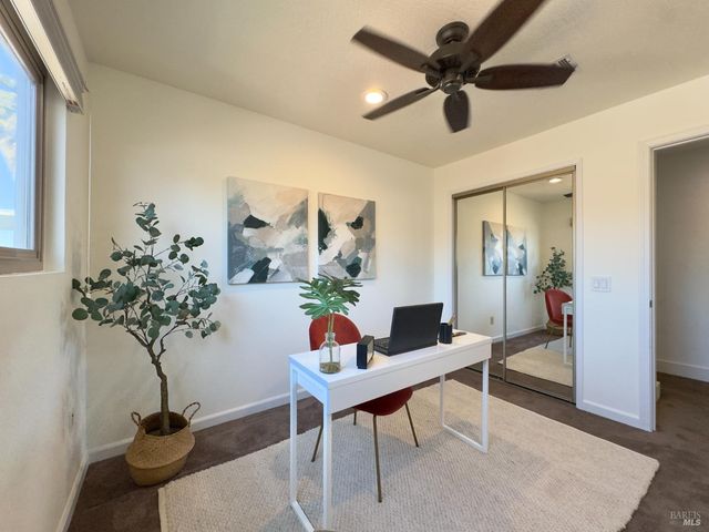 962 Marina Dr, Napa, CA 94559