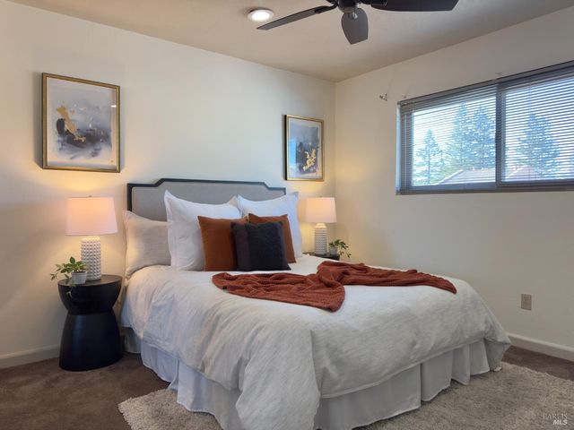 962 Marina Dr, Napa, CA 94559