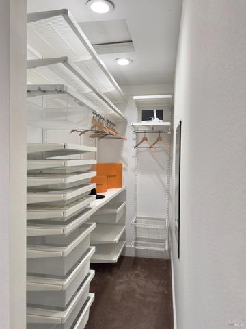 962 Marina Dr, Napa, CA 94559