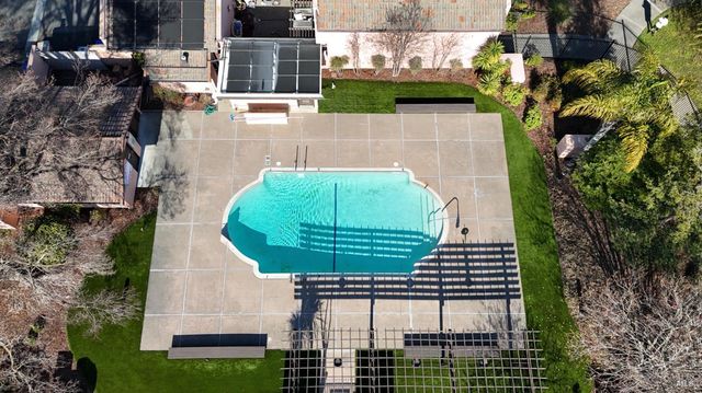 962 Marina Dr, Napa, CA 94559