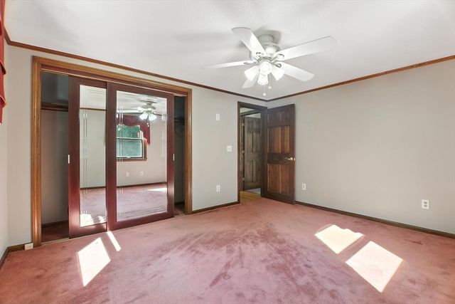 139 Griffin St, Palmer, MA 01069