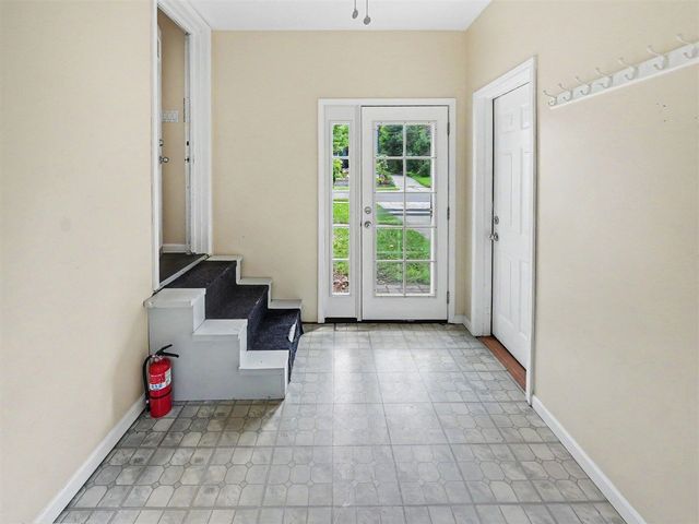 2010 Ferdon Road, Ann Arbor, MI 48104