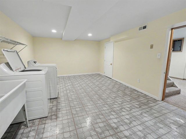 2010 Ferdon Road, Ann Arbor, MI 48104