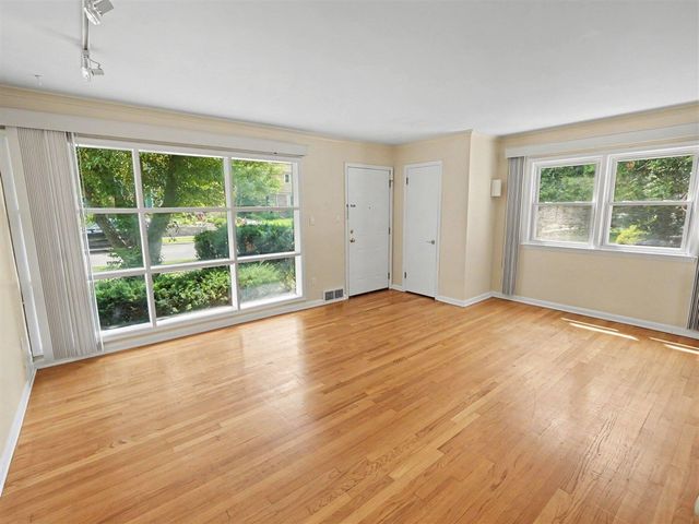 2010 Ferdon Road, Ann Arbor, MI 48104