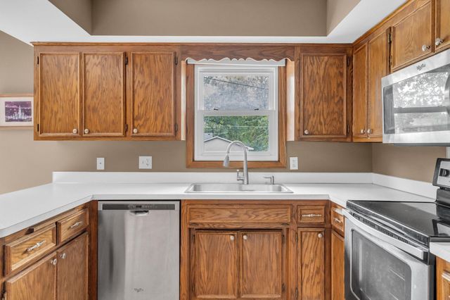 246 105th Avenue NW, Coon Rapids, MN 55448